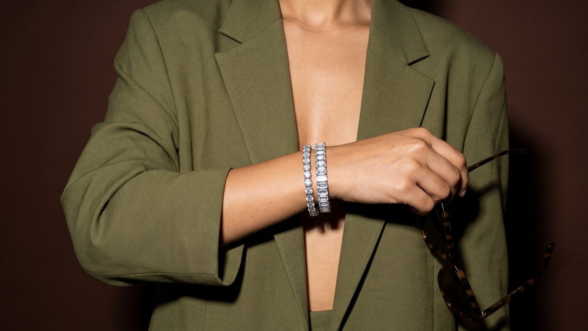 Women · Bracelets jewellery